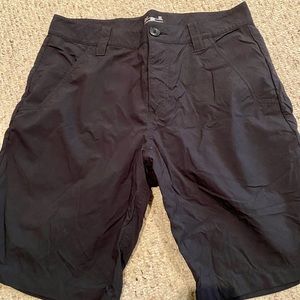 UnderArmor golf/hybrid shorts